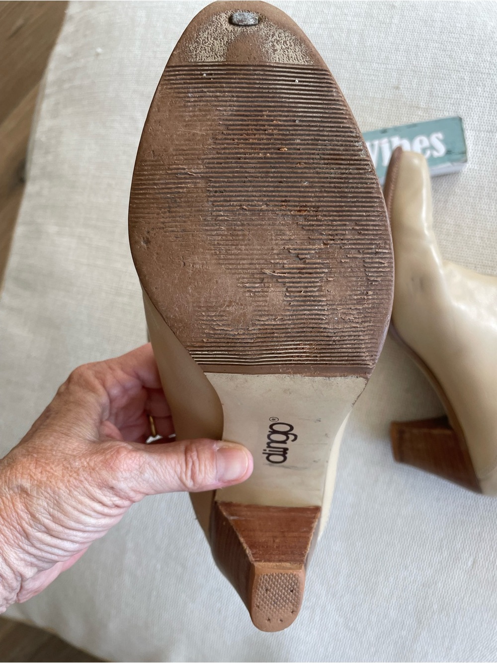 Vintage Dingo Heeled Cream Booties - Picture 8 of 14